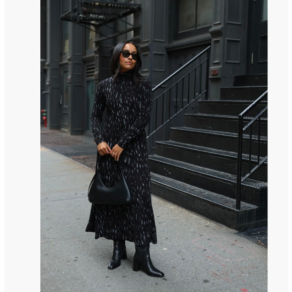 Nordstrom Tyra Black Tall Knee High Boot Sz 8.5 Leather Pull-On Elastic Gore NIB - Picture 3 of 14